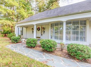 948 Pineview Lakes Rd, Chester, SC 29706
