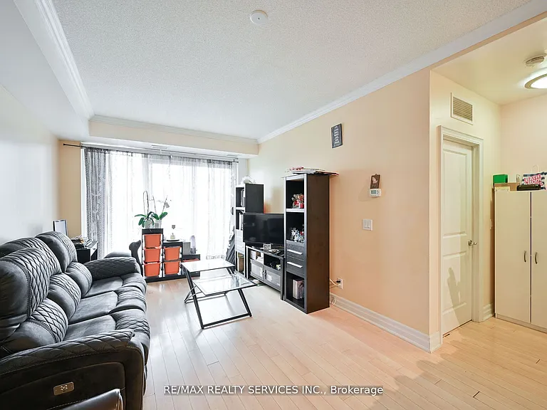 100 John St #405 — Photo 9