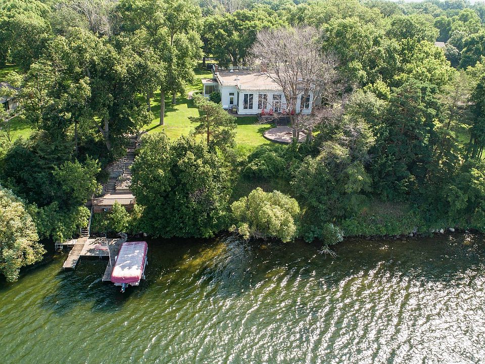 1st image of 4974 Interlachen Dr NE