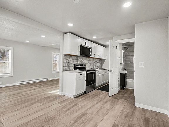 5th image of 2502 E Dale St Unit A