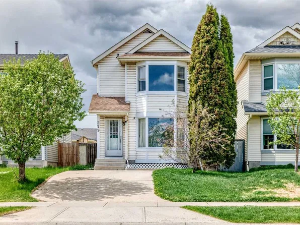 279 E Falton Dr NE, Calgary, AB T3J 2W8