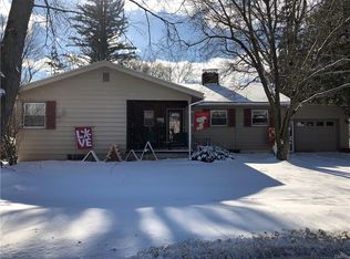 421 Cleveland Ave, Oneida, NY 13421