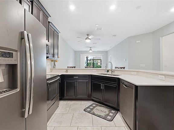 5th image of 3023 Caneel St