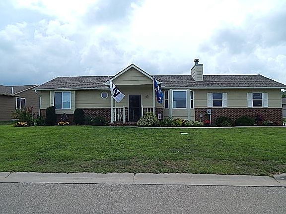 3rd image of 4401 Niblick Dr