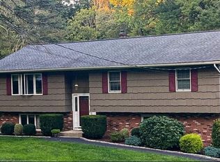 10 Anita Rd, Yorktown Heights, NY 10598