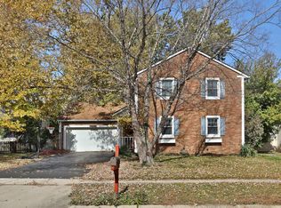 2458 Clover Blossom Ct, Grove City, OH 43123