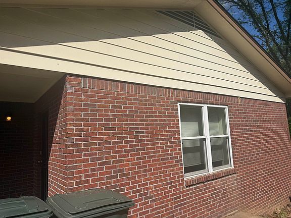 2nd image of 2588 Wellons Ave