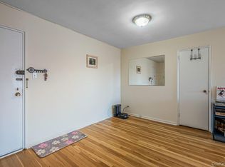 18-50 211 Street #6B, Bayside, NY 11360