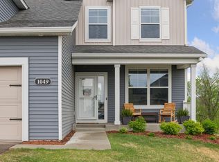 1049 Fabel Ln, Waconia, MN 55387
