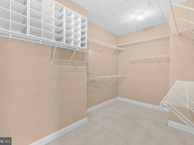5237 Bessley Pl — Photo 64