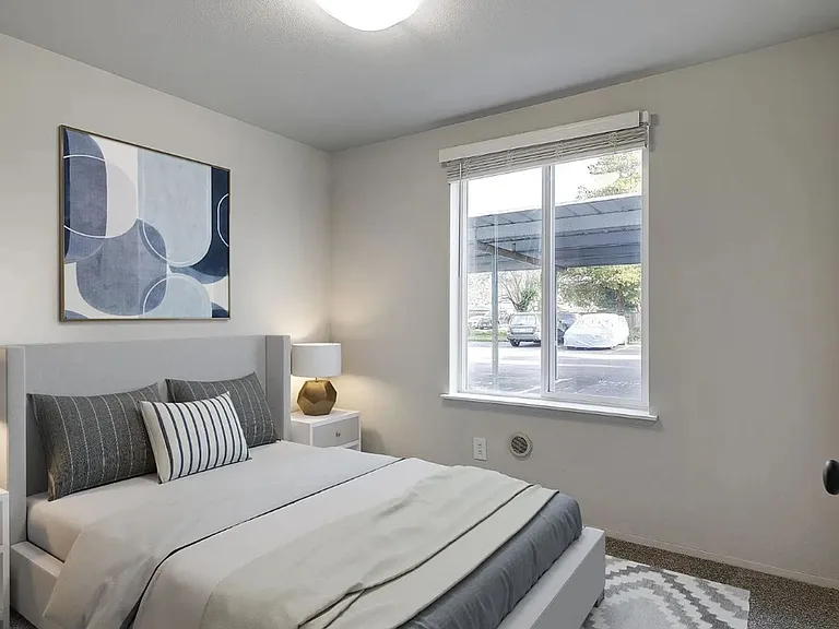 Violet Meadows Apartments — Photo 28
