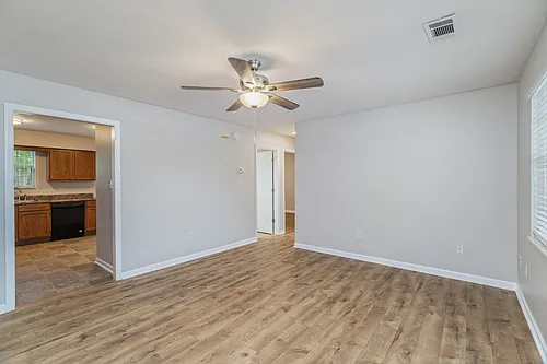 (Achjcp) Brownstone Way Apts (20 Units) - 36 Photo 1
