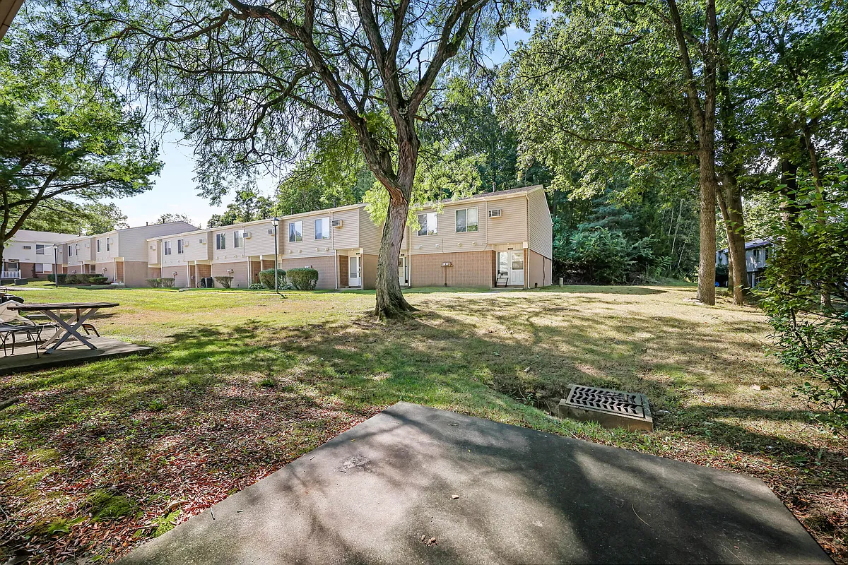 Building Photo - Indian Valley Apartments