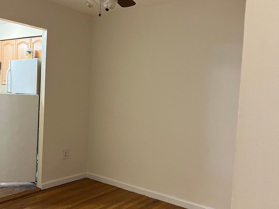 2nd image of 6122 70th St Floor 2