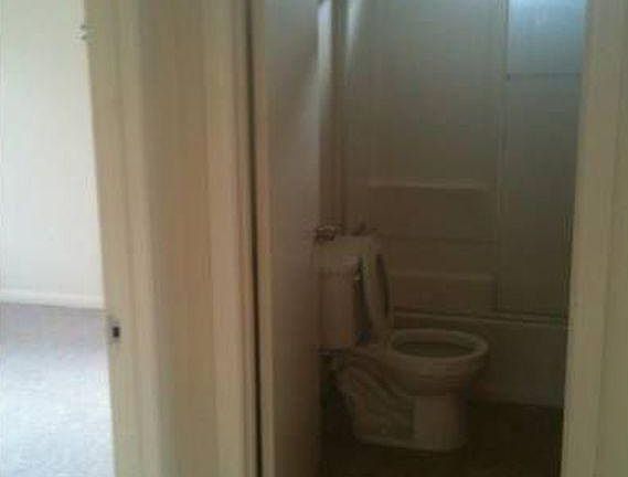 4th image of 338 N Buena Vista St
