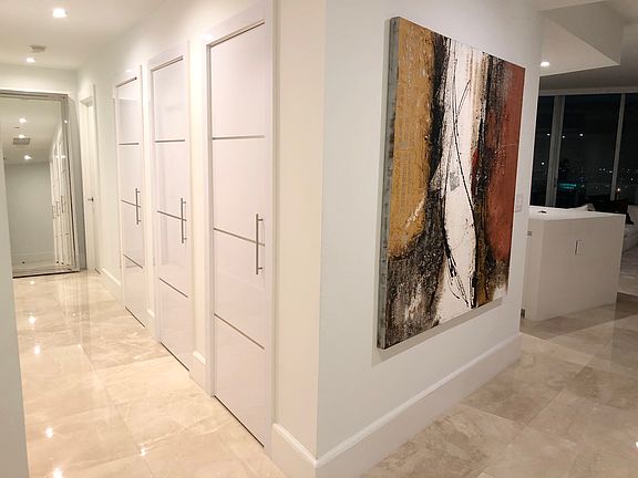 2nd image of 900 Biscayne Blvd APT 2306