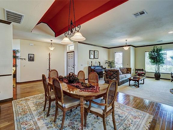4th image of 13529 Keswick Ln