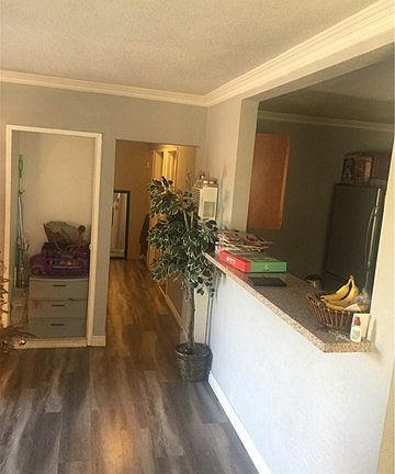 5th image of 18607 Marygold Ave