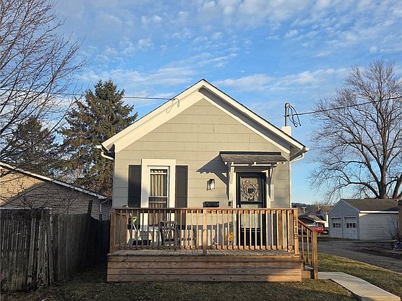 2nd image of 119 S Wallace St