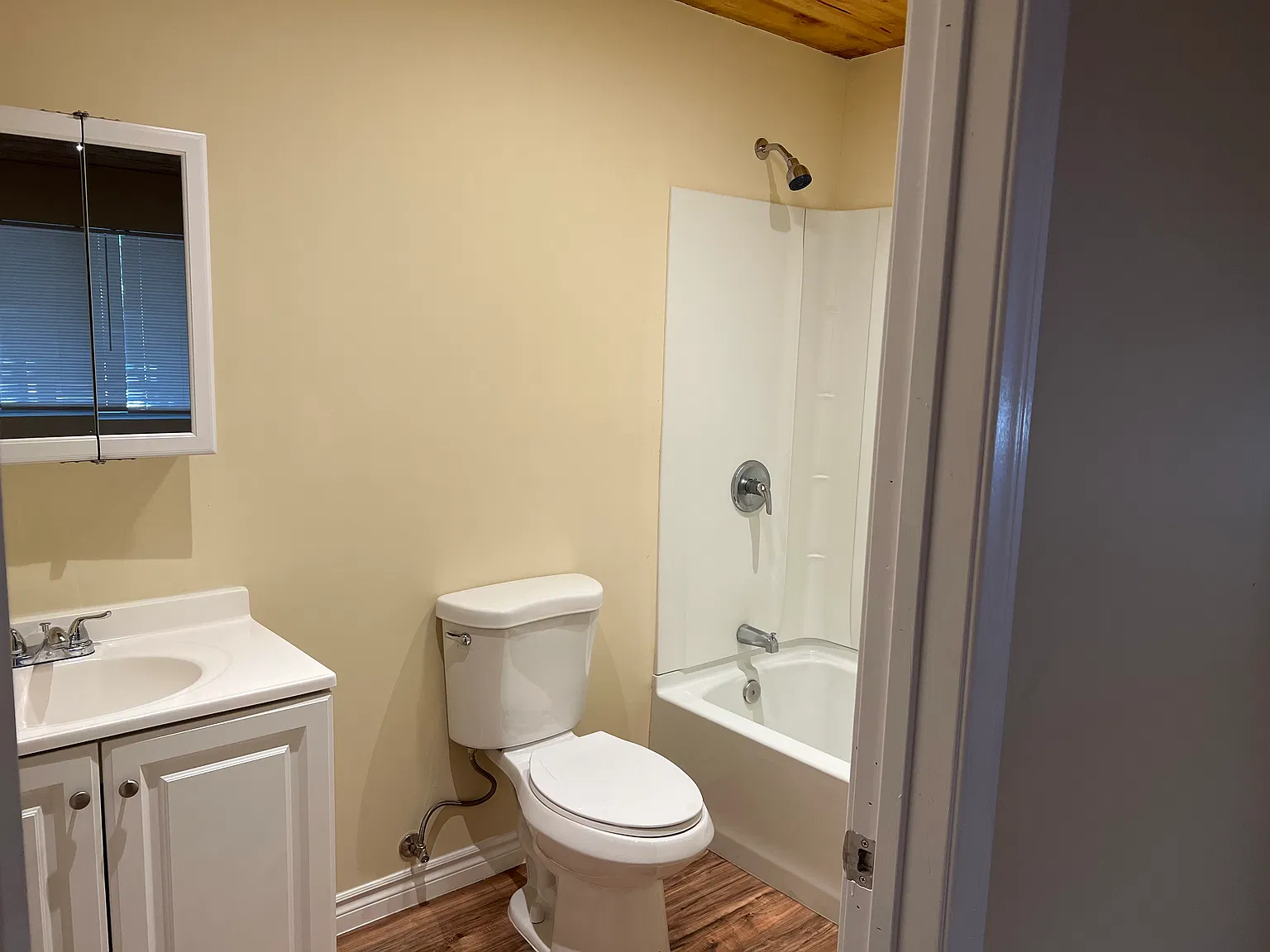 1 bed, 600 sqft, $1,500 — Photo 4