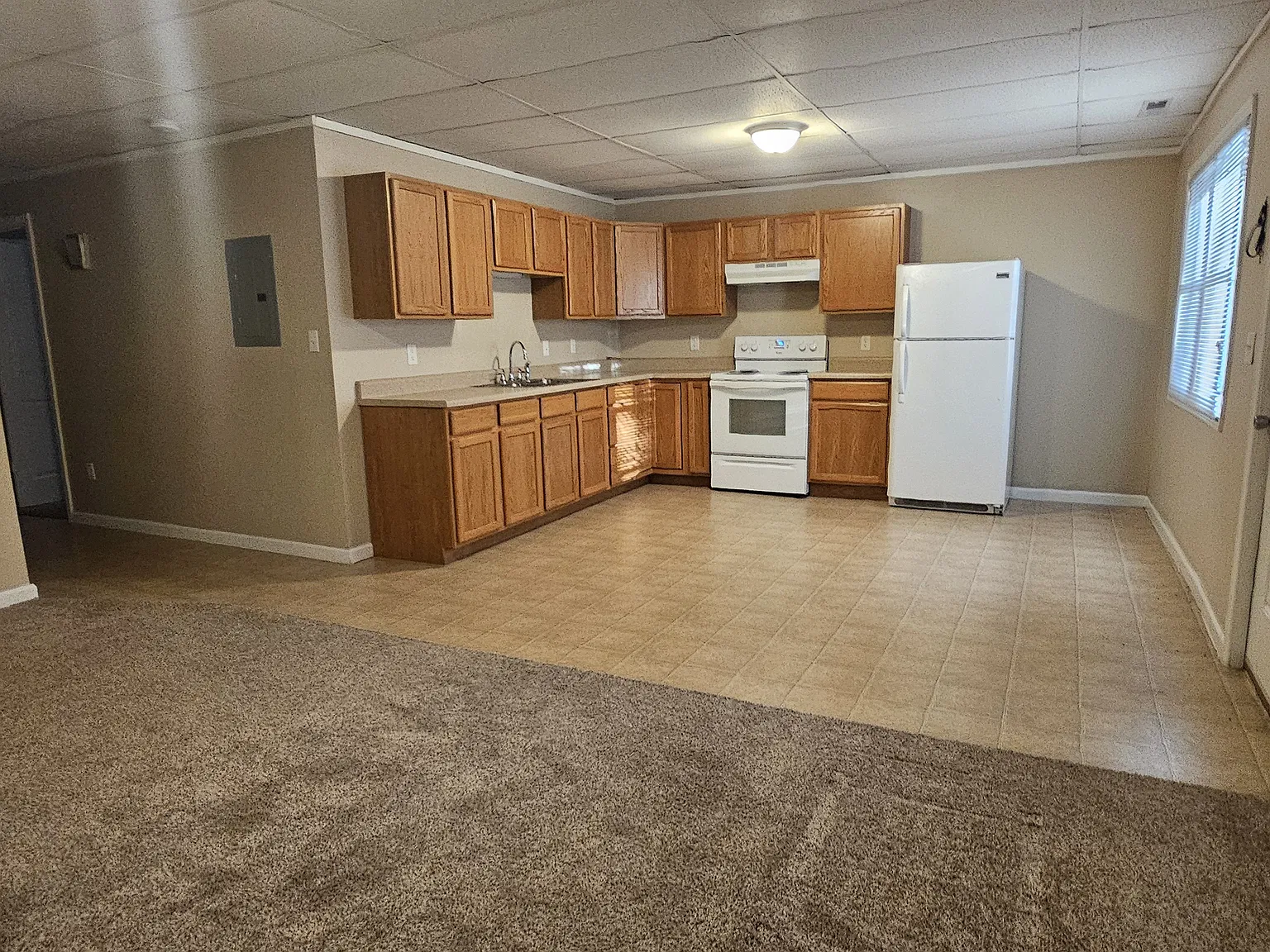2 bed, 900 sqft, $1,100 — Photo 1
