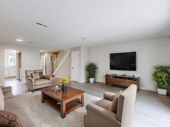 627 Rockwood Dr, Hermitage, TN 37076