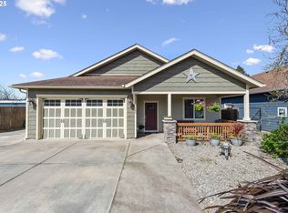 2685 34th St, Coos Bay, OR 97420