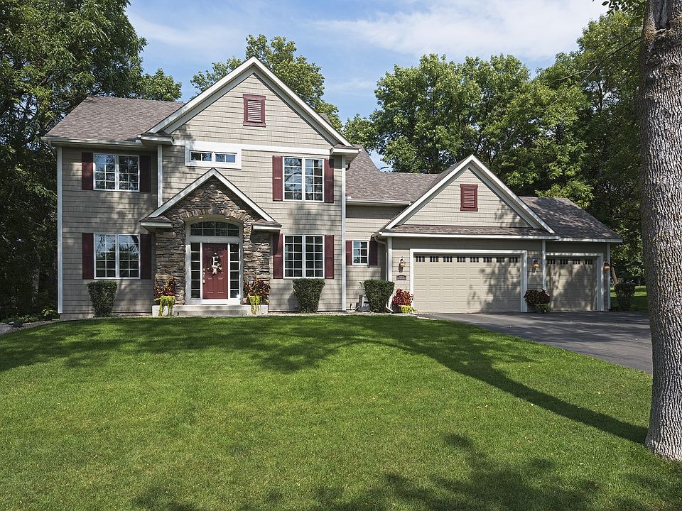 1st image of 920 Hiawatha Dr