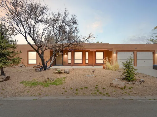 3215 La Mancha Dr NW, Albuquerque, NM 87104