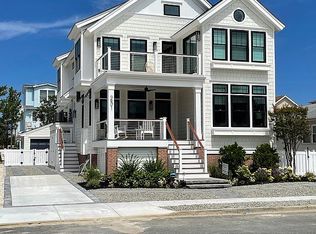 251 46th St, Avalon, NJ 08202