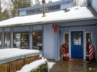 322 Christmas Tree Ln, Port Angeles, WA 98363