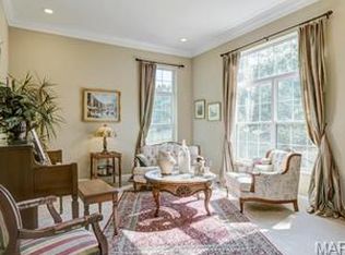 890 Strecker Rd, Chesterfield, MO 63005