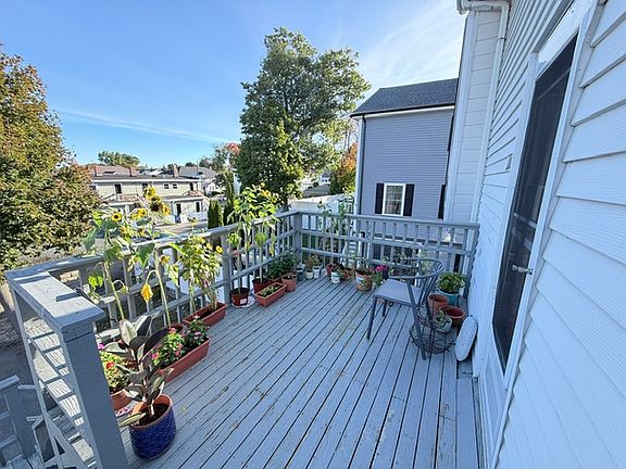5th image of 12 Robbins St #2