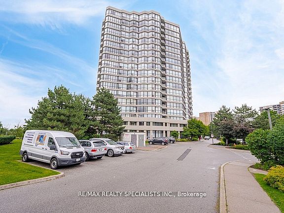 2nd image of 5 Rowntree Rd N #805