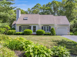 241 Olde Homestead Dr, Marstons Mills, MA 02648