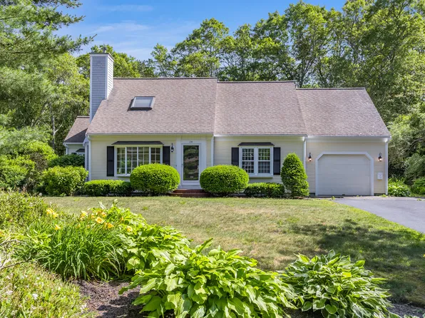 241 Olde Homestead Drive, Marstons Mills, MA 02648