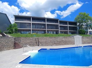 2200 Utica Pike APT 7, Jeffersonville, IN 47130