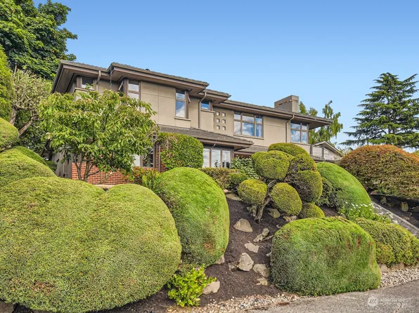 5728 60th Avenue NE, Seattle, WA 98105