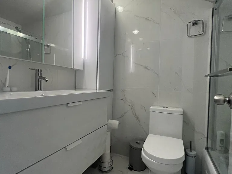 7441 Wayne Ave #7F — Photo 4