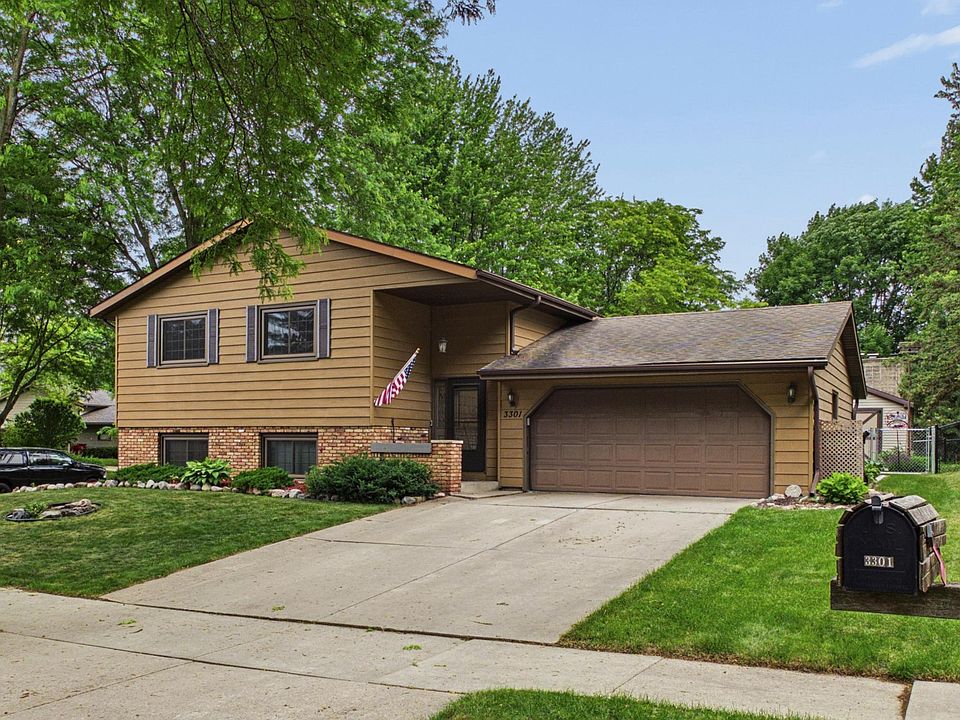 1st image of 3301 Knob Ln NW