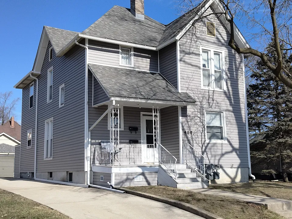 488 Columbia Ave #2