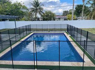 10245 SW 212th St, Cutler Bay, FL 33189