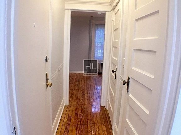 5th image of 3427 37th St APT 3R