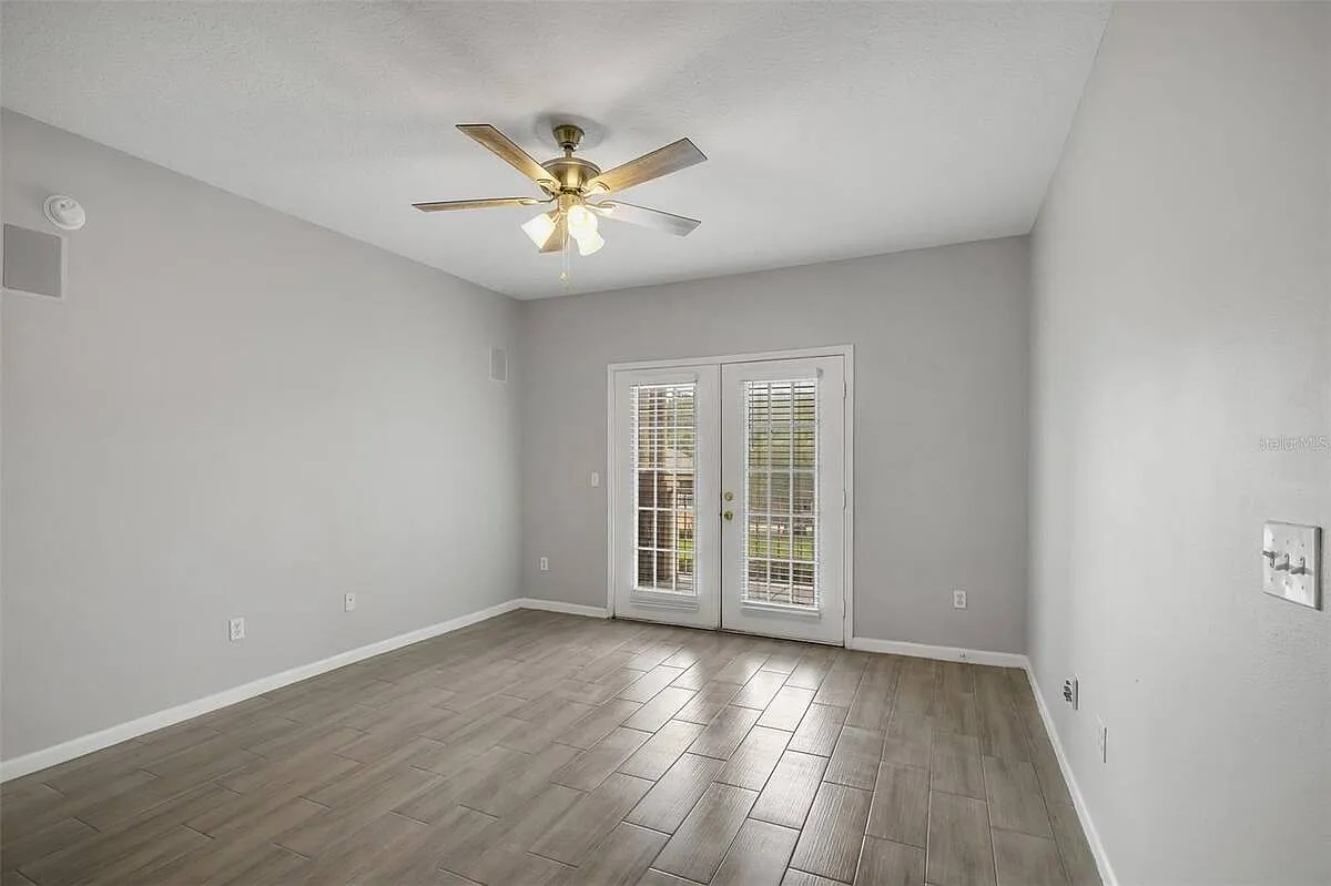 2 bed, 2.0 bath, 1041 sqft, $1,800 — Photo 4