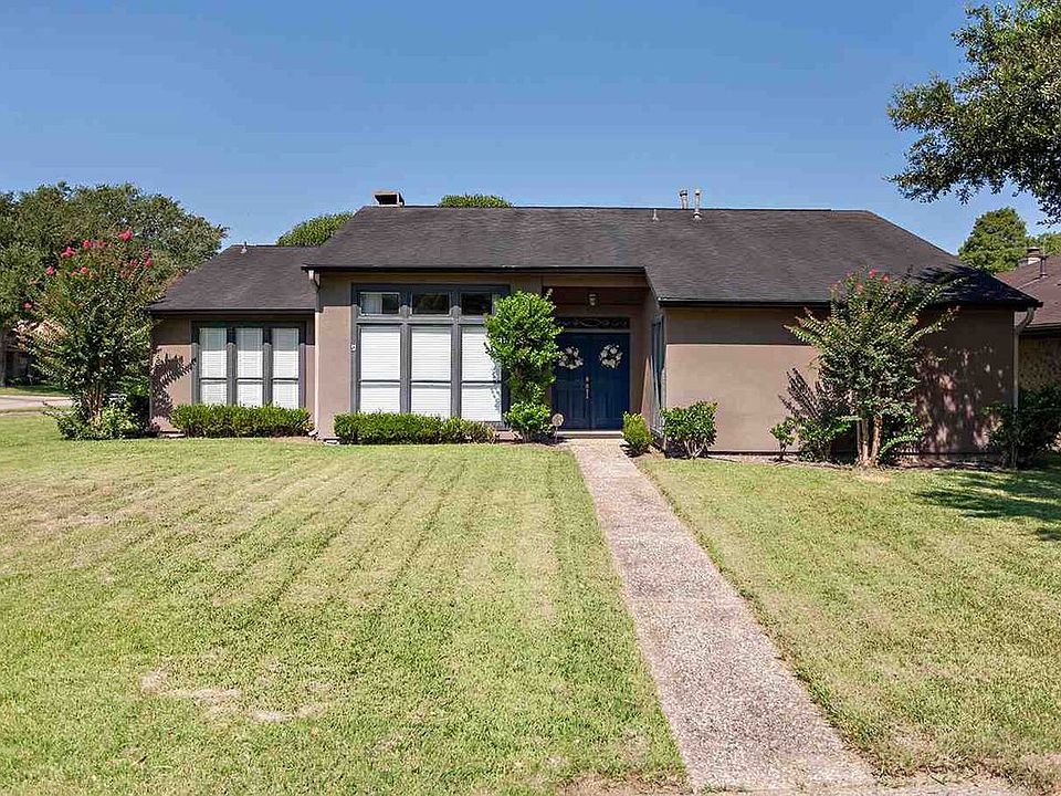1st image of 4390 Willow Bend Dr