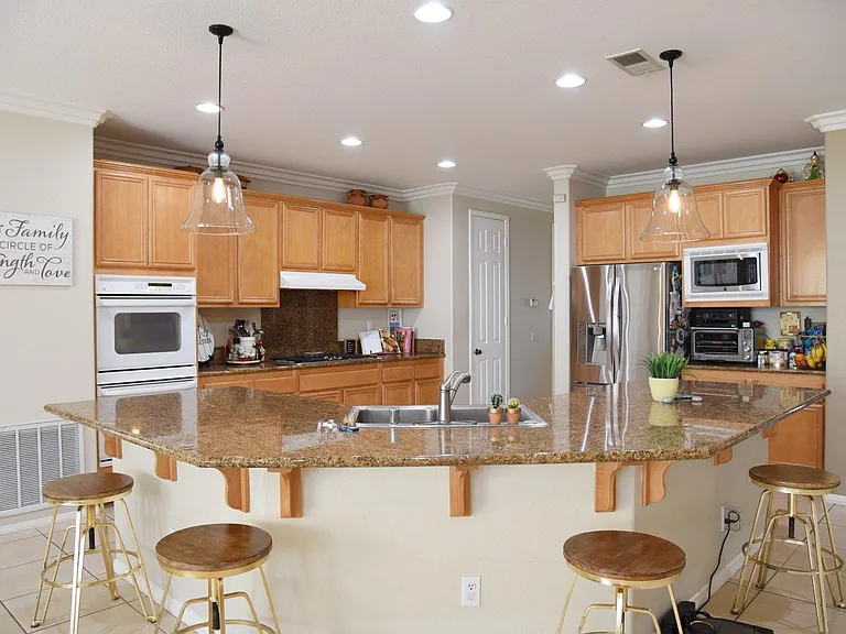 1707 Cortez Ave — Photo 13