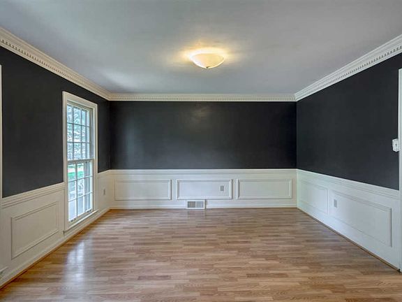 5th image of 2330 Kempton Dr