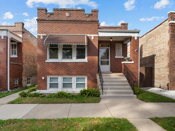 2240 Wesley Ave, Berwyn, IL 60402