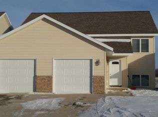 146 Erin Ct, Nicollet, MN 56074