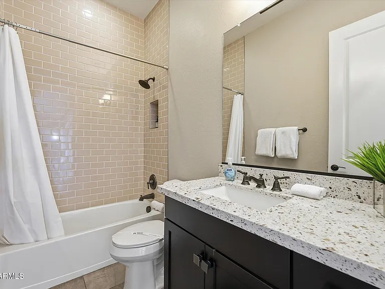 4254 E Valencia Dr — Photo 39
